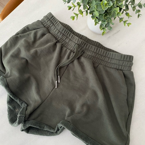 aerie Pants - Green Sweat Shorts